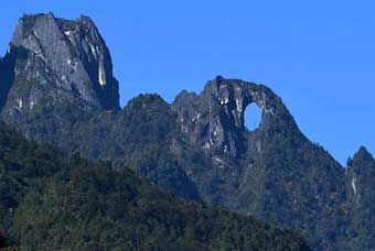 Scenery of "stone moon" scenic spot in SW China