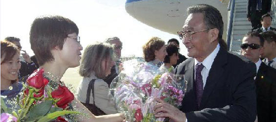 China's top legislator starts first visit to Spain for closer ties