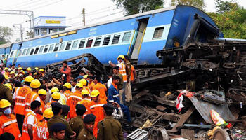 Death toll in India train derailment rises to 41