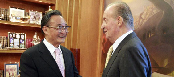 Top Chinese legislator meets Spanish king on ties