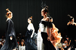 China Focus: From imitation to innovation: China's fashion industry gets tech boost