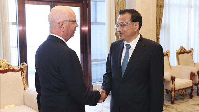Premier Li meets WEF founder Schwab ahead of Summer Davos