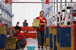 E-commerce sheds new light on China's poverty relief