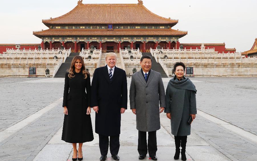 Xi, Trump visit three main halls of Forbidden City