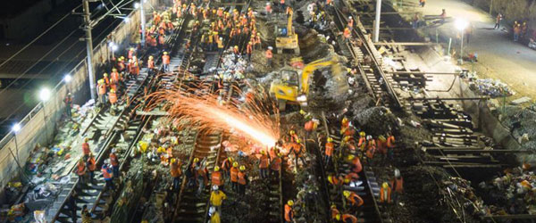 Railway project involving 1,500 workers completed in less than 9 hours