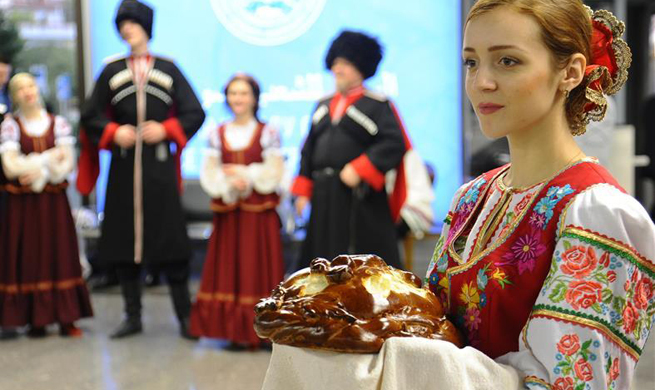 Russian folkloric band welcomes Syrian delegates of Syrian talks in Sochi