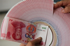 Economic Watch: China takes tougher line on financial risks