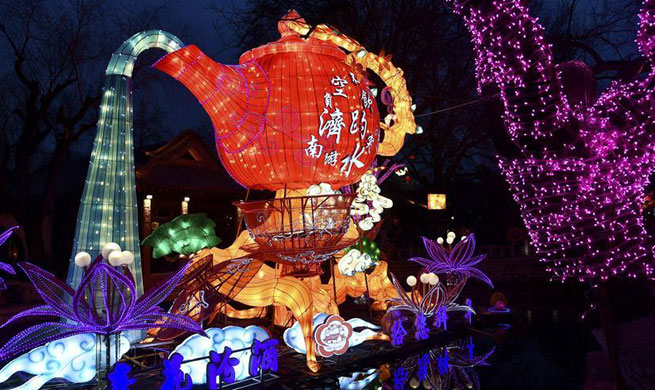Lanterns and decorations seen in E China for Spring Festival
