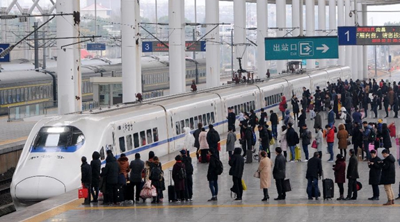 China greets travel peak as people return to work on last day of Spring Festival