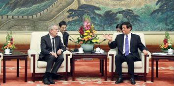 China's top legislator meets Austrian President
