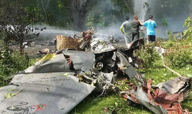 Military aircraft crashes in western Thailand, killing 1