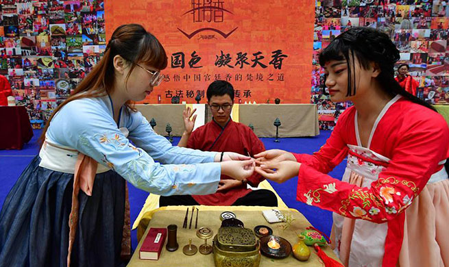 6th China Characteristic Commodity Expo Fair held in Sanmenxia, C China
