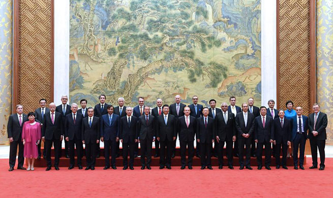 Xi meets executives of famous multinational companies