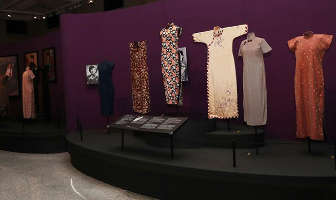 Exhibition displaying qipao and jewelry opens in Shanghai