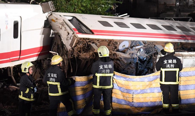 At least 17 dead, 120 injured in Taiwan train derailment