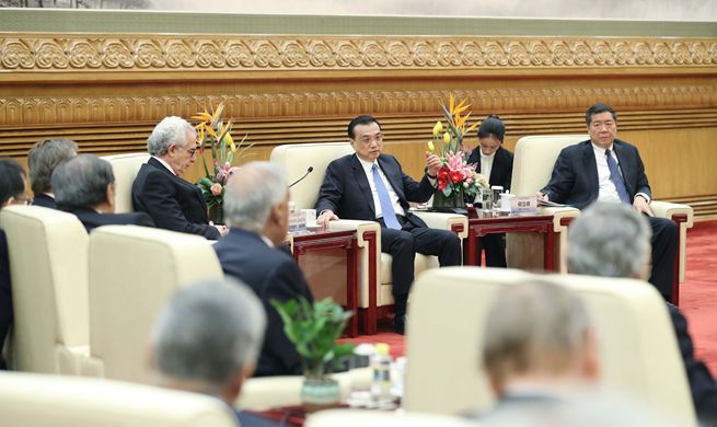 Premier Li meets delegates attending Understanding China Conference