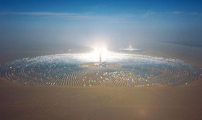 100-megawatt molten-salt solar thermal power plant completed in Dunhuang