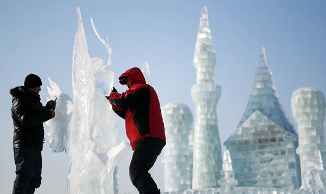 In pics: international ice sculpture competition in Harbin