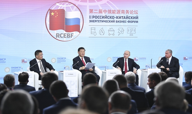 China, Russia vow to further energy cooperation