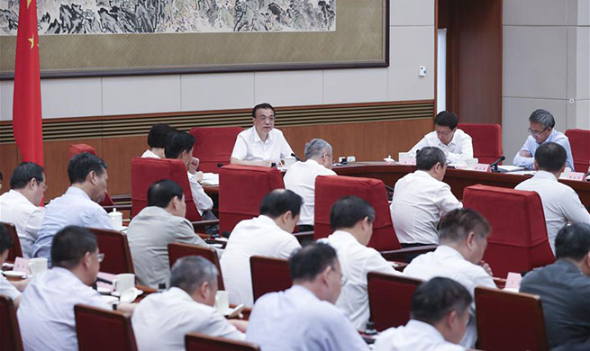 Premier Li calls for more efforts to keep steady, healthy economic development