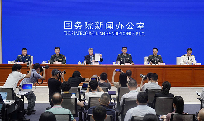 Xinhua Headlines: China says it will never seek hegemony in national defense white paper