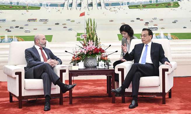 Chinese premier meets U.S. business delegation