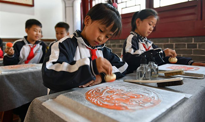 Experiencing programs provided to promote traditional Chinese culture in China's Shandong