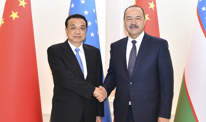 Chinese premier calls on China, Uzbekistan to forge new pattern of practical cooperation