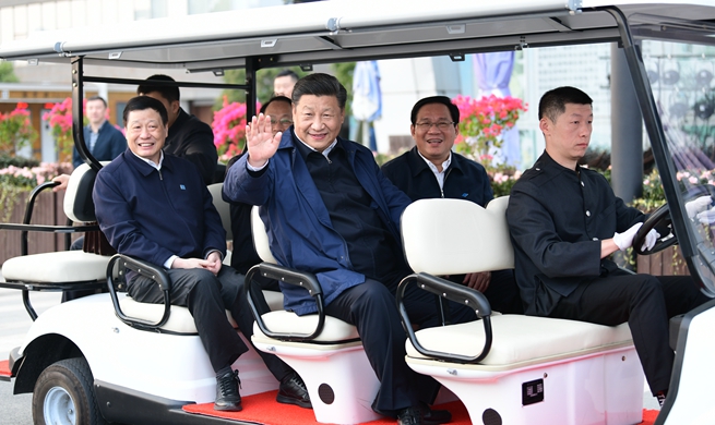 Xi goes to Shanghai on inspection tour