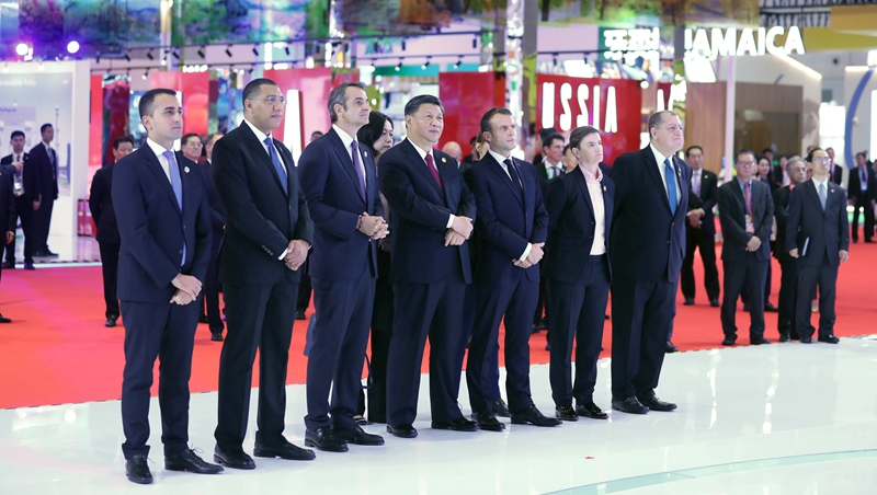 Xi, foreign leaders tour CIIE exhibitions