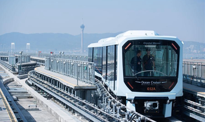 Light rail opens to public in China's Macao