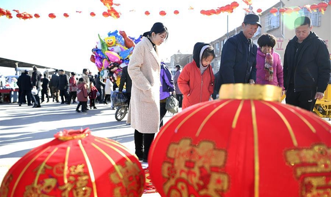 A glimpse of Spring Festival market in Ningxia
