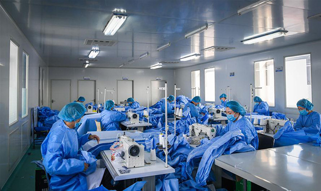 Company in Harbin produces medical supplies at full capacity to fight against epidemic