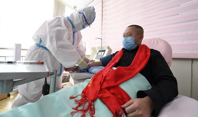Cured patient donates plasma in Ningxia
