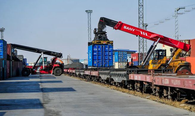Inner Mongolia's Erenhot Port sees more China-Europe cargo trains in 1st quarter