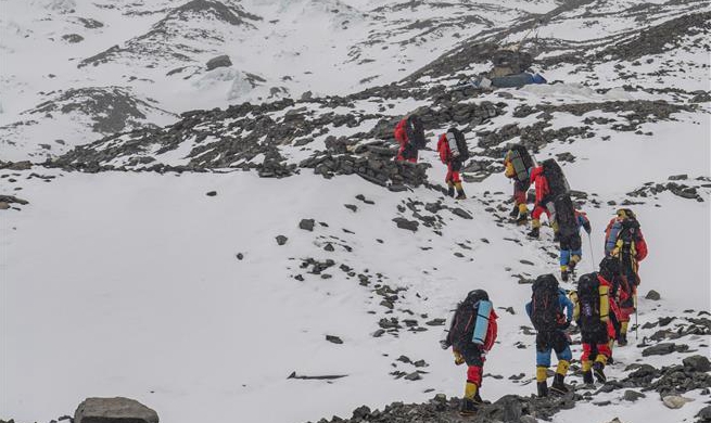 Mt. Qomolangma remeasuring team to work on route to peak