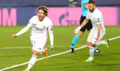 Real Madrid beat Monchengladbach in Champions League, both reach last 16