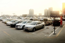 Passenger car sales in China drop in July