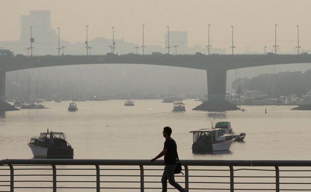 Smoke haze shrouds Vancouver in Canada