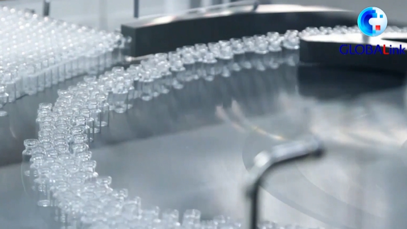 GLOBALink | Despite challenges, hope remains in 2021 COVID-19 fight