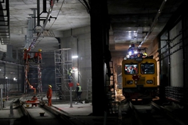 Shanghai metro solidifies status as world's longest