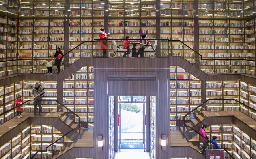 China's cultural industry recovers steadily in Q1