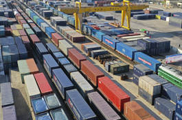 China's consumer goods industry improves significantly over decade: official