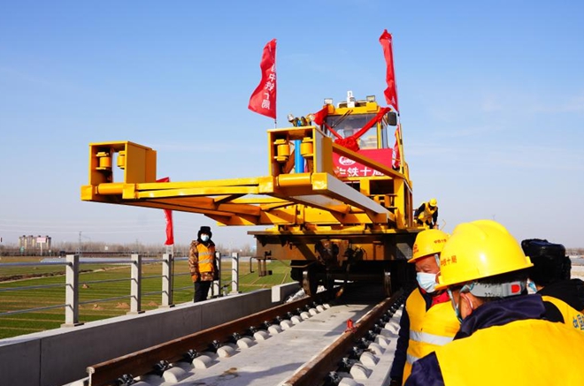 Xinhua Commentary: Adjustment of China's COVID measures a boon to economic recovery