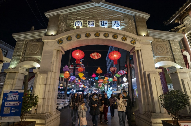 Xinhua Commentary: China's economy retains resilience, vitality, potential