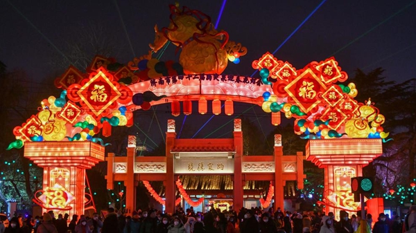 Across China: Travel market to rebound during Spring Festival holiday season