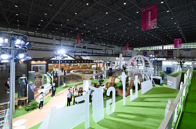 China's economy showing strong momentum in blooming season