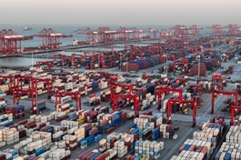 China's foreign trade returns to growth