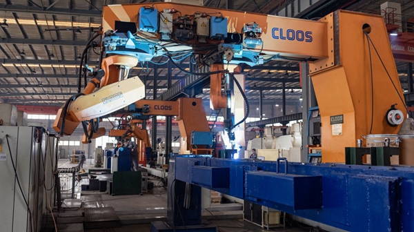 Economic Watch: April data shows China's economy growing steadily