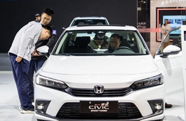 China's new energy passenger car wholesale surges to 1.46 mln in November